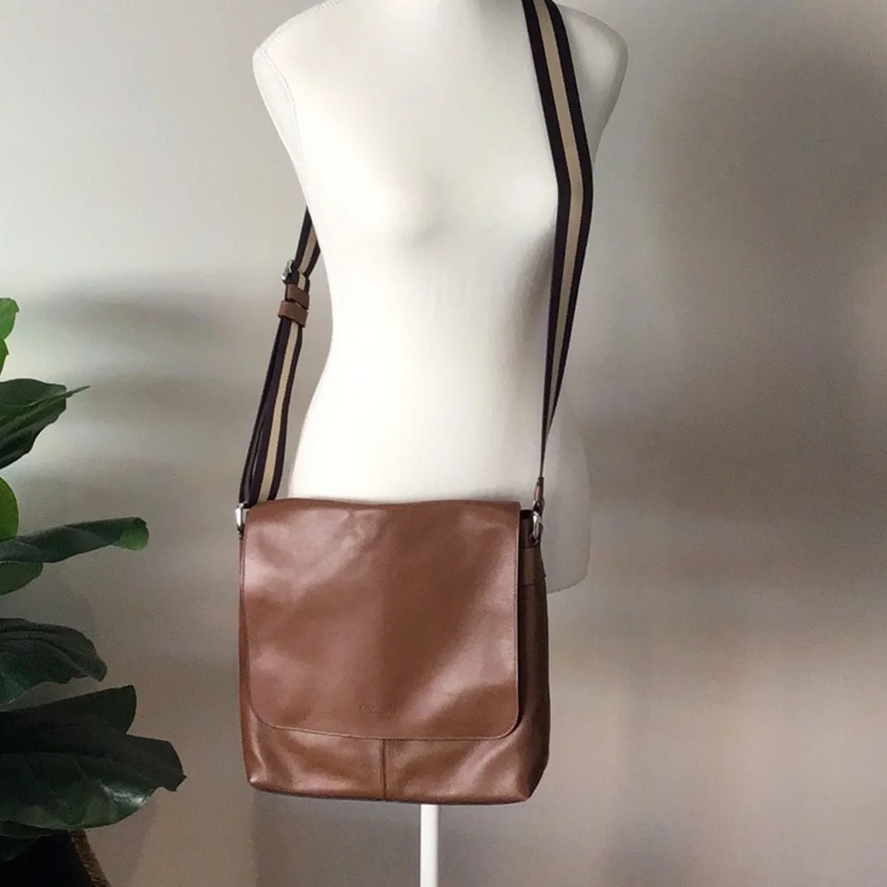 Coach Men's Charles Brown leather messenger crossbody bag with colorblock strap - Picture 14 of 16